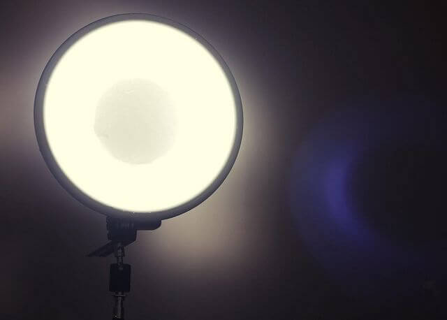 10 Fun DIY Photography Lighting Projects to Save You Money - The Photo Argus